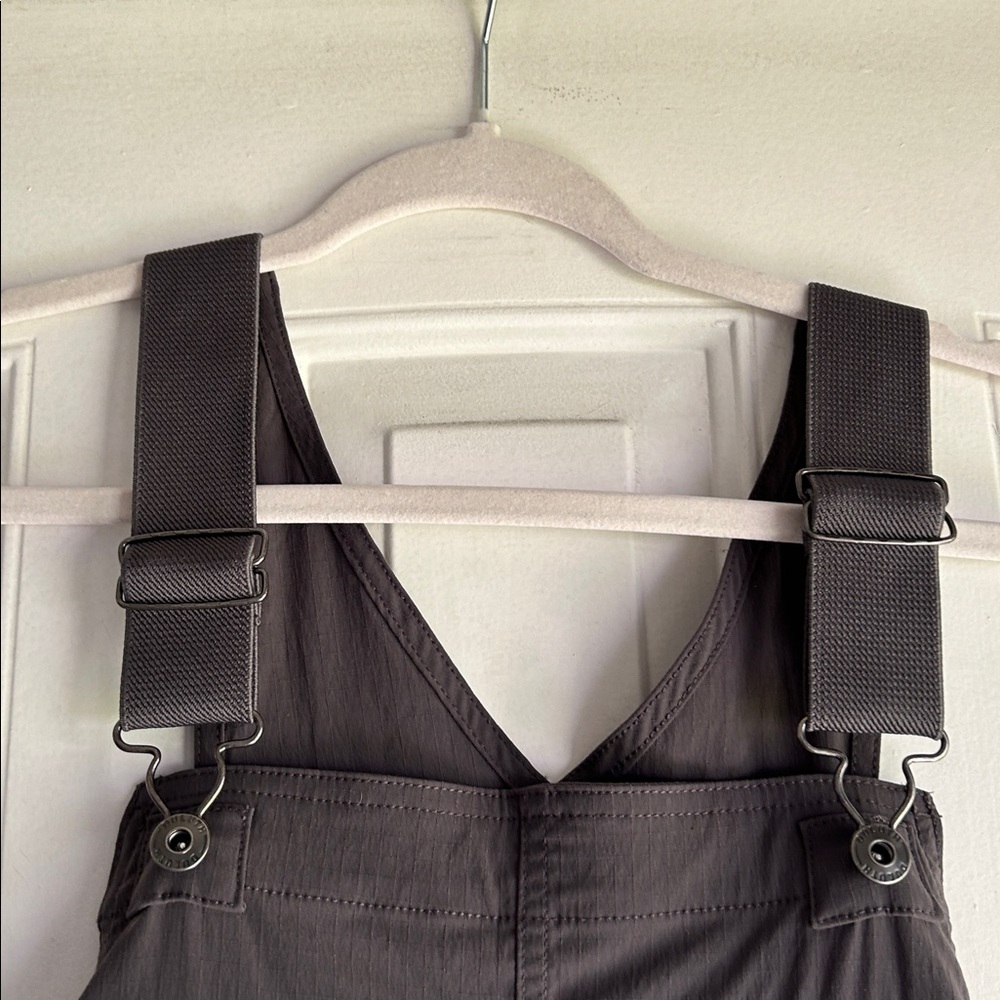 DULUTH TRADING CO HEIRLOOM GARDERING BIB OVERALLS GRAY CARGO UTILITY SZ SX35 - Picture 8 of 16